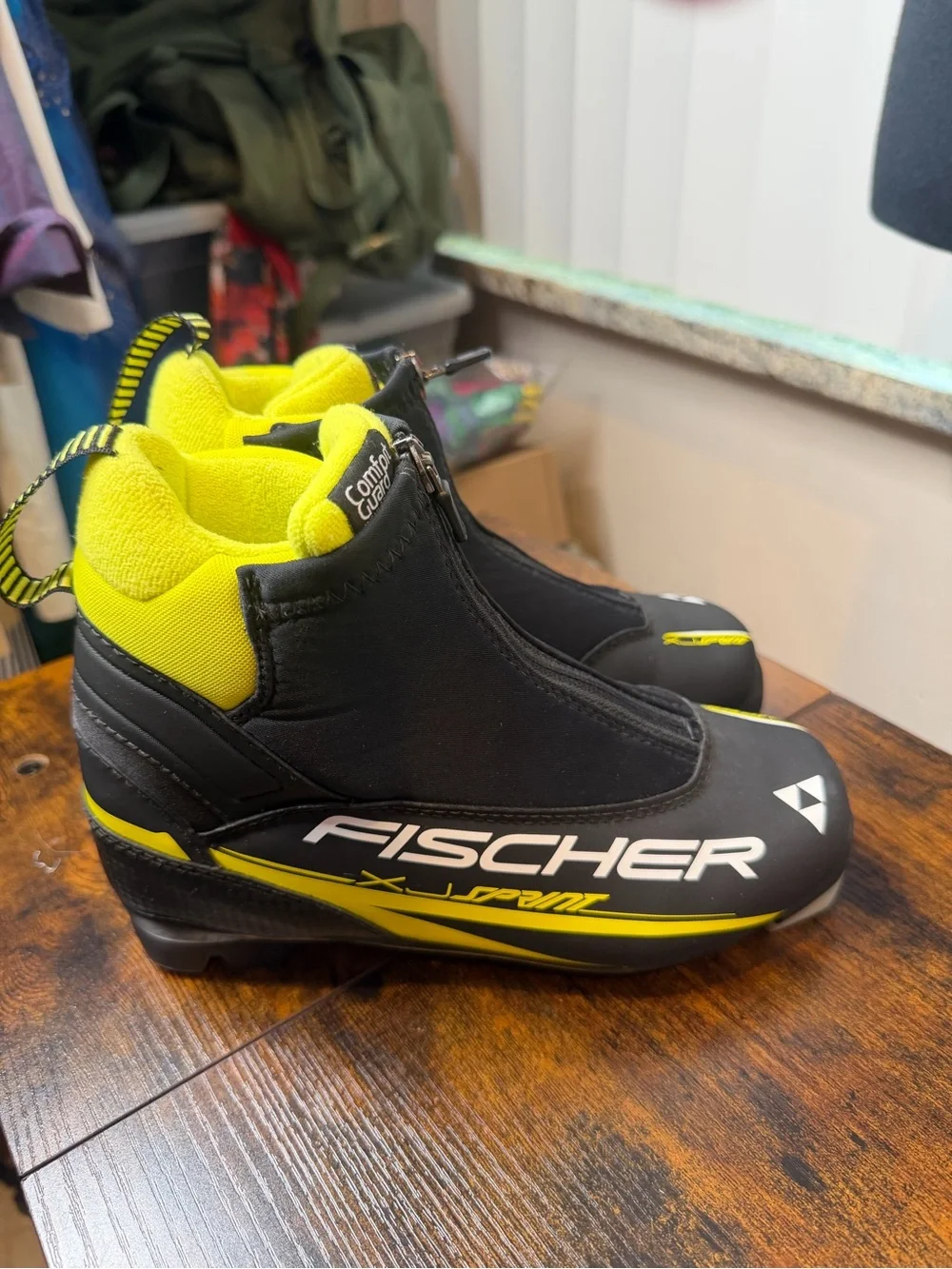 Fischer XJ Sprint junior cross-country ski boots black yellow Size EU36